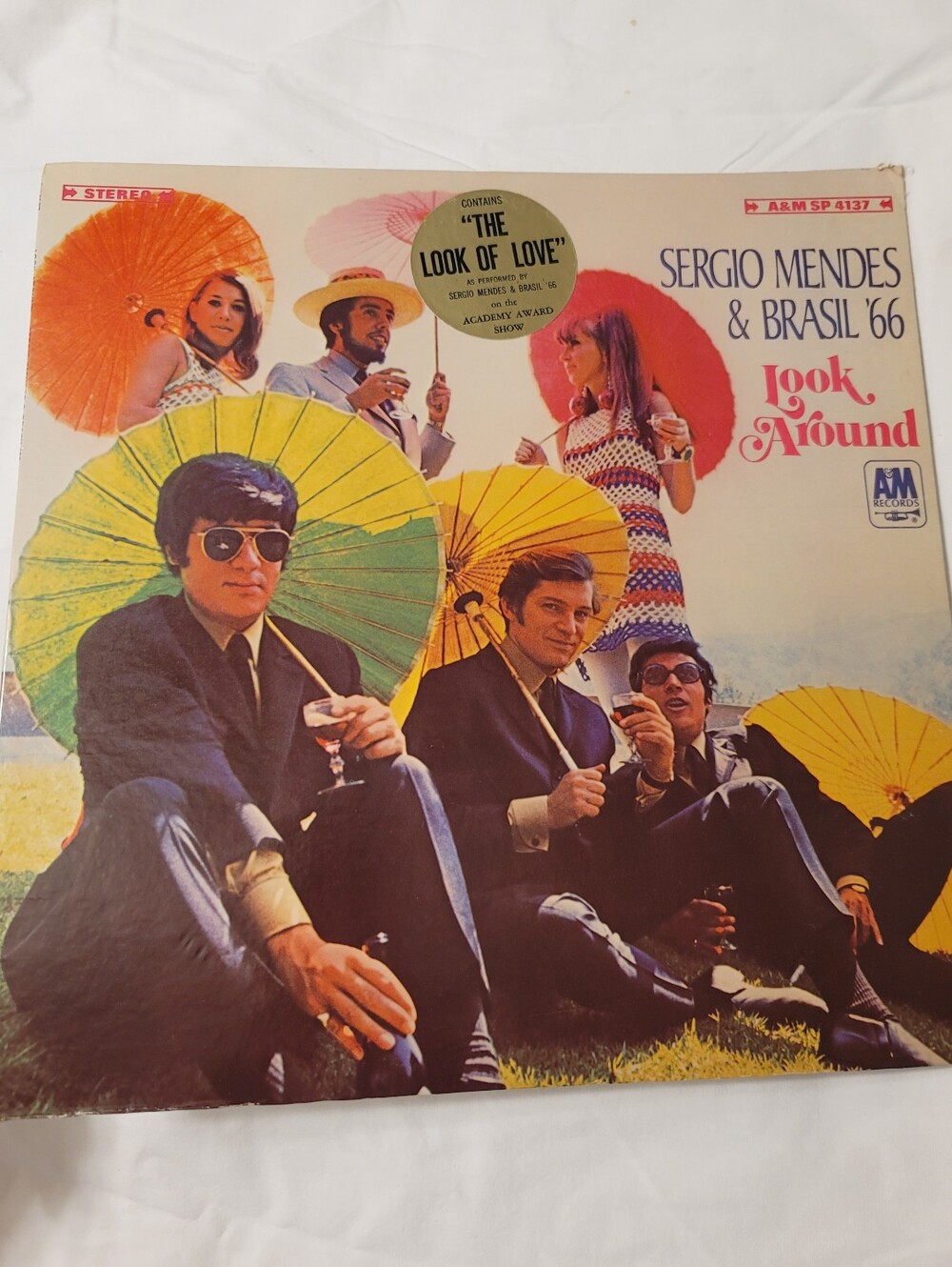 Sergio Mendes & Brasil '66 - Look Around  1968 A&M Records SP4137